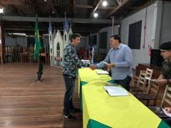 Entrega do Certificado de Dispensa de Incorporação e Juramento à Bandeira em São Valentim/RS.  - 